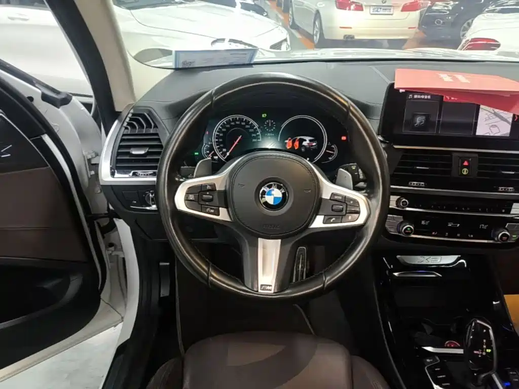BMW X3 2019 — фото 11