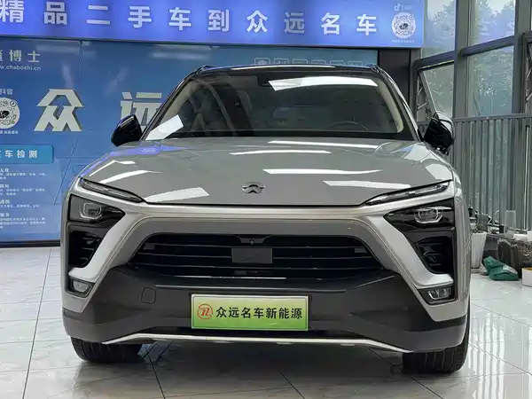 NIO ES8 2019