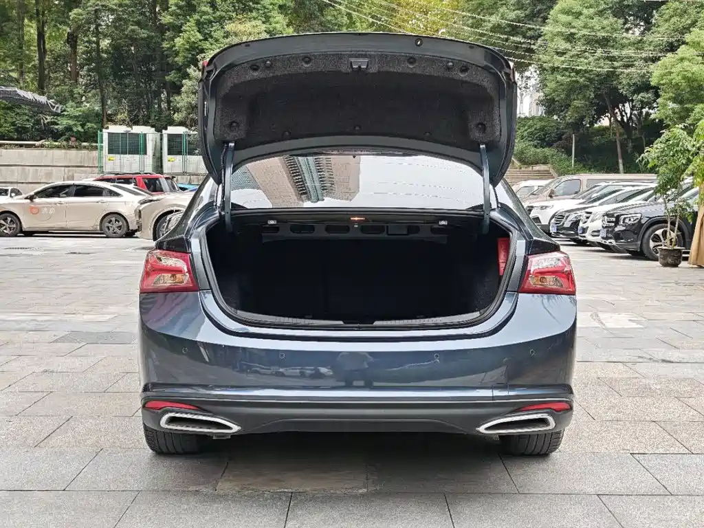 Chevrolet Malibu XL 2023 — фото 25