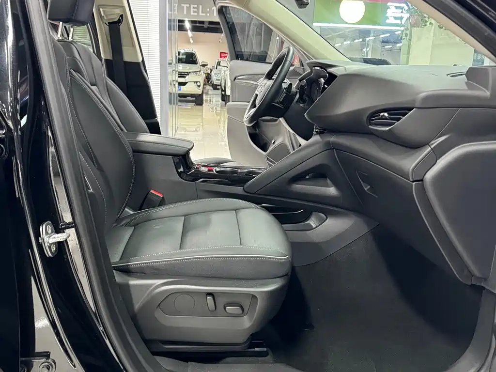 Buick Envision Plus 2023 — фото 17