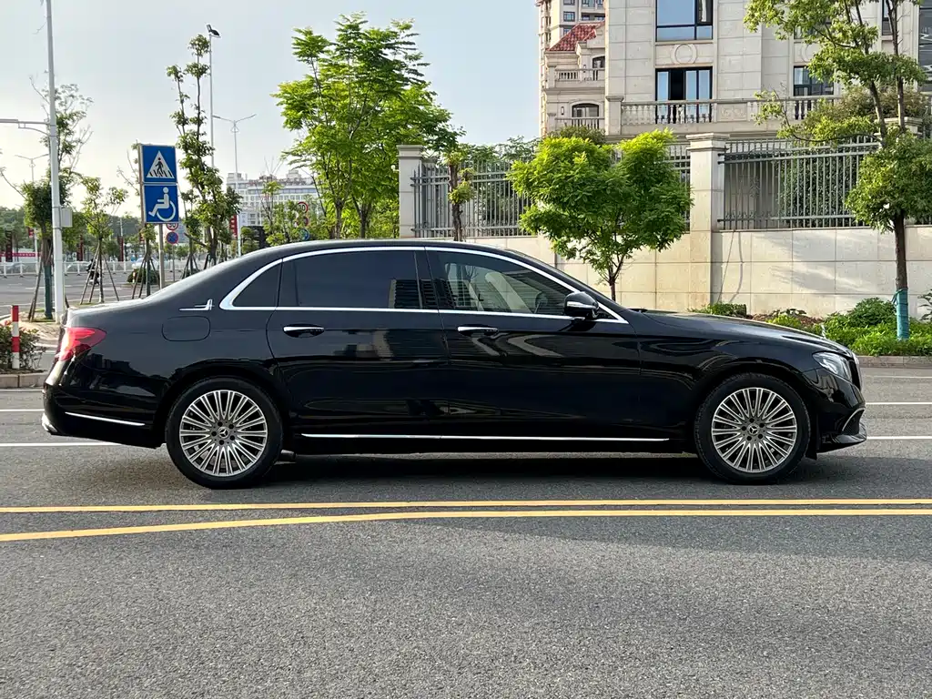 Mercedes-Benz E-Class 2020 — фото 8