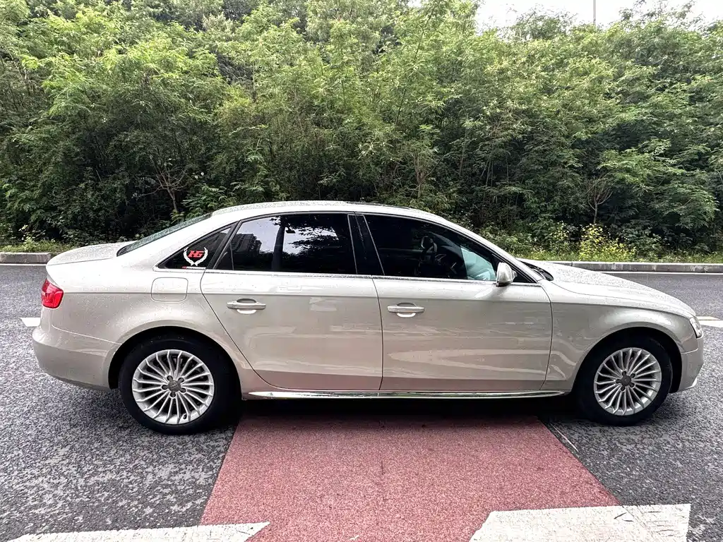 Audi A4L 2016 — фото 13