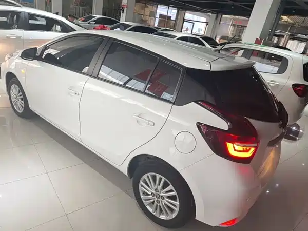 Toyota Vios FS 2022