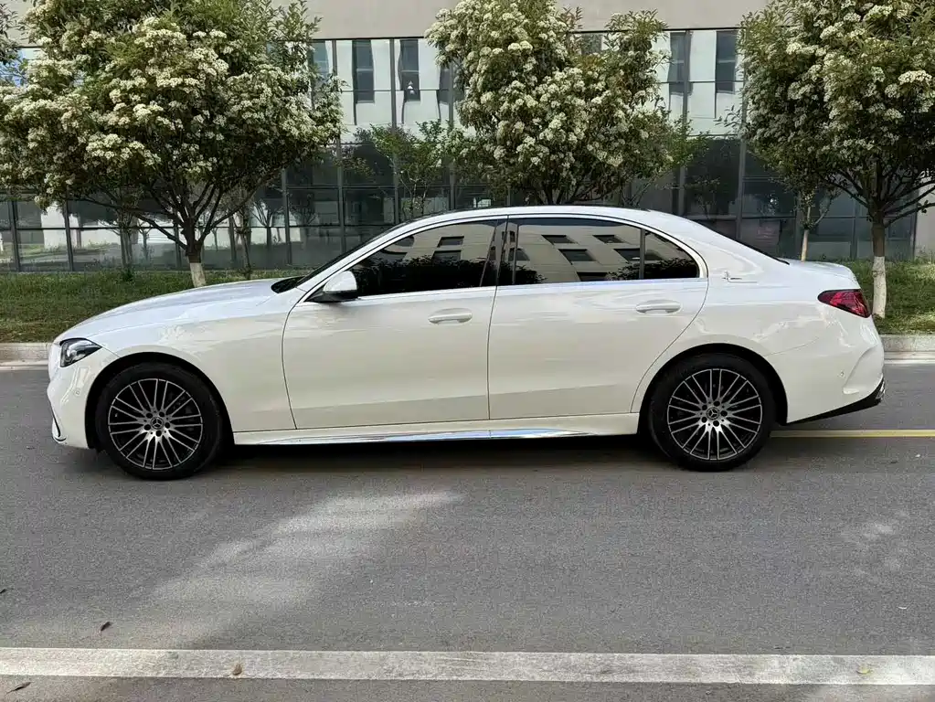Mercedes-Benz C-Class 2022 — фото 8