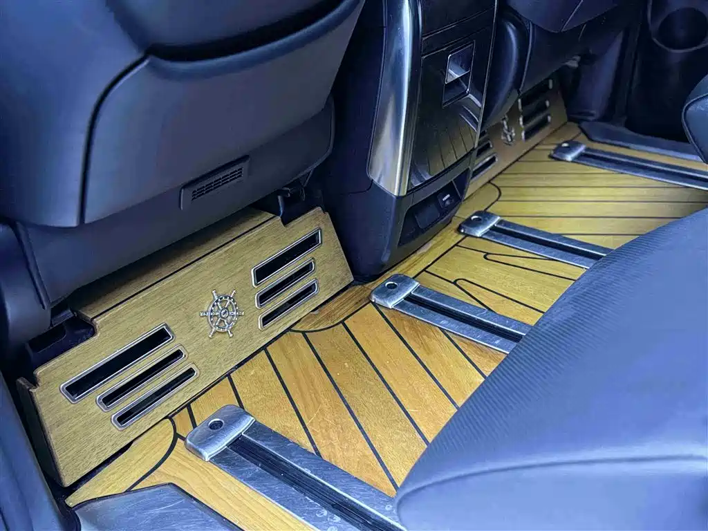 Toyota Alphard 2021 — фото 13