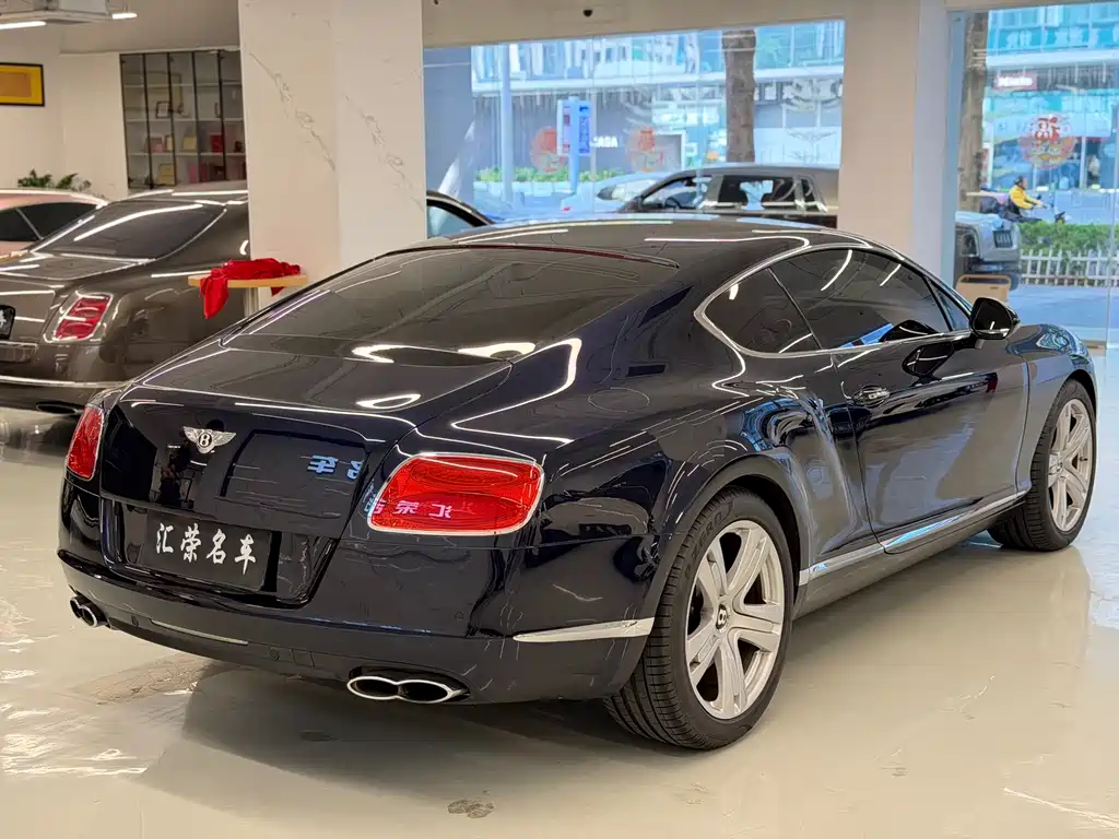 Bentley Continental 2013 — фото 10