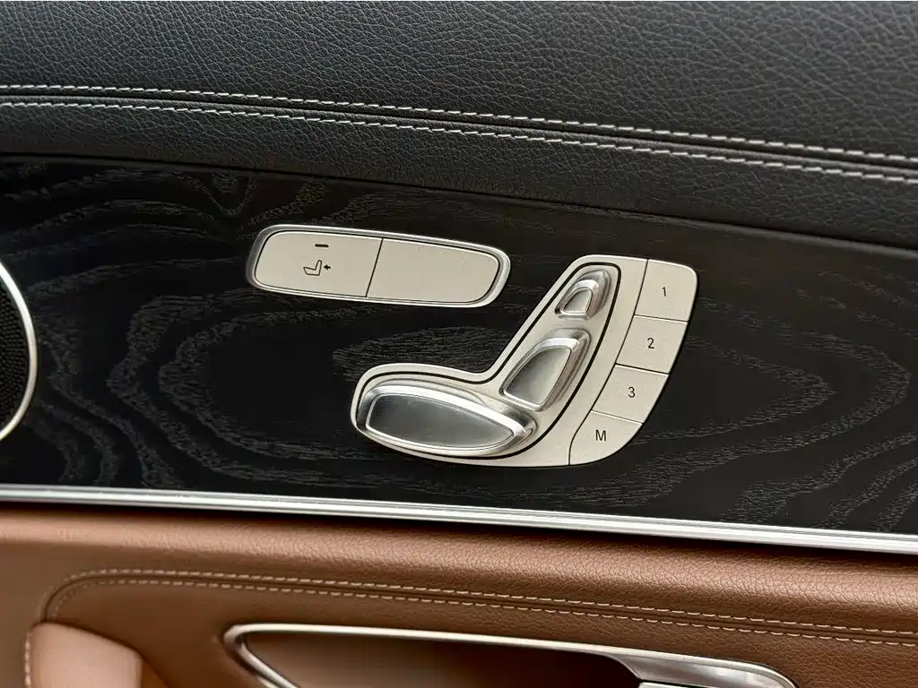 Mercedes-Benz E-Class 2018 — фото 41