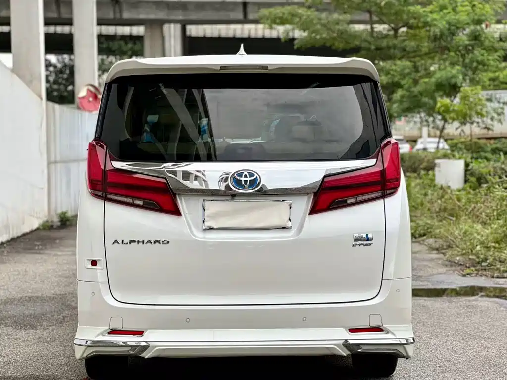 Toyota Alphard 2020 — фото 15