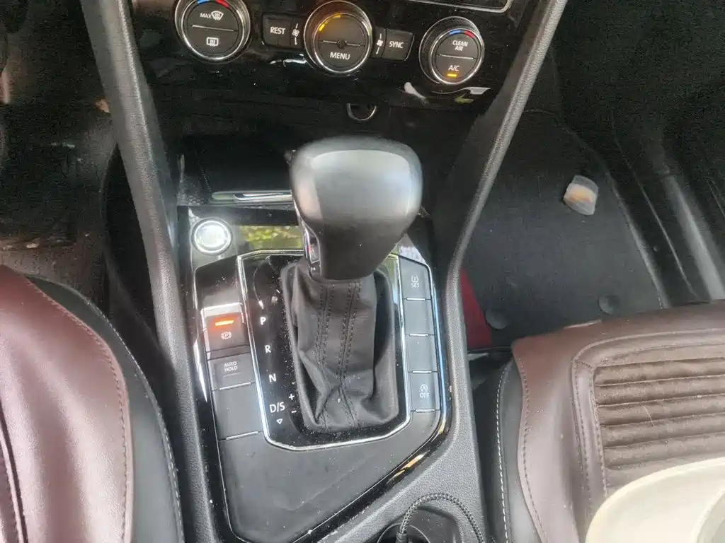 Volkswagen Tiguan L 2021