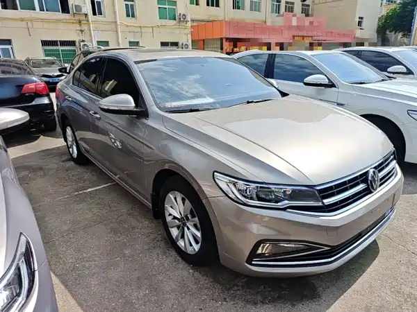 Volkswagen Bora 2022