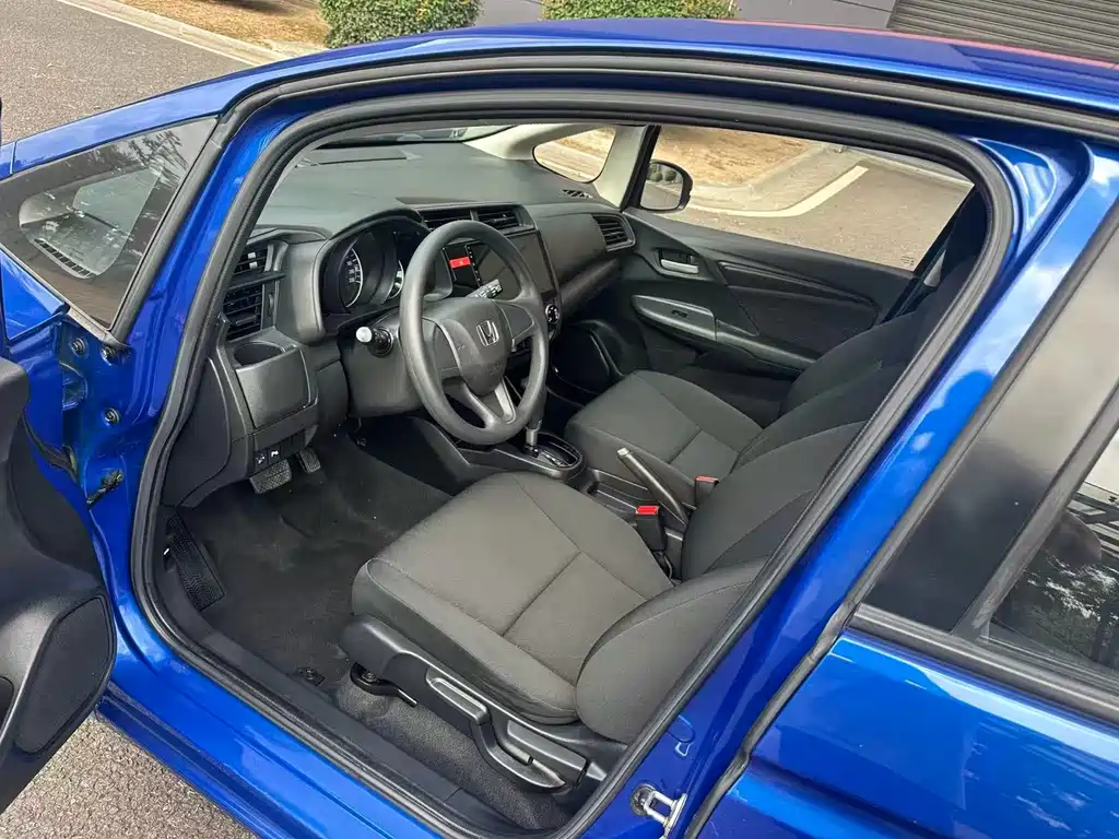 Honda Fit 2017 — фото 14