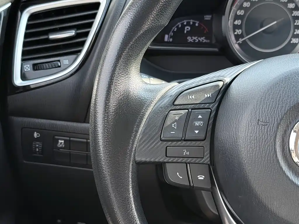 Mazda 3 Angkesela 2016 — фото 13