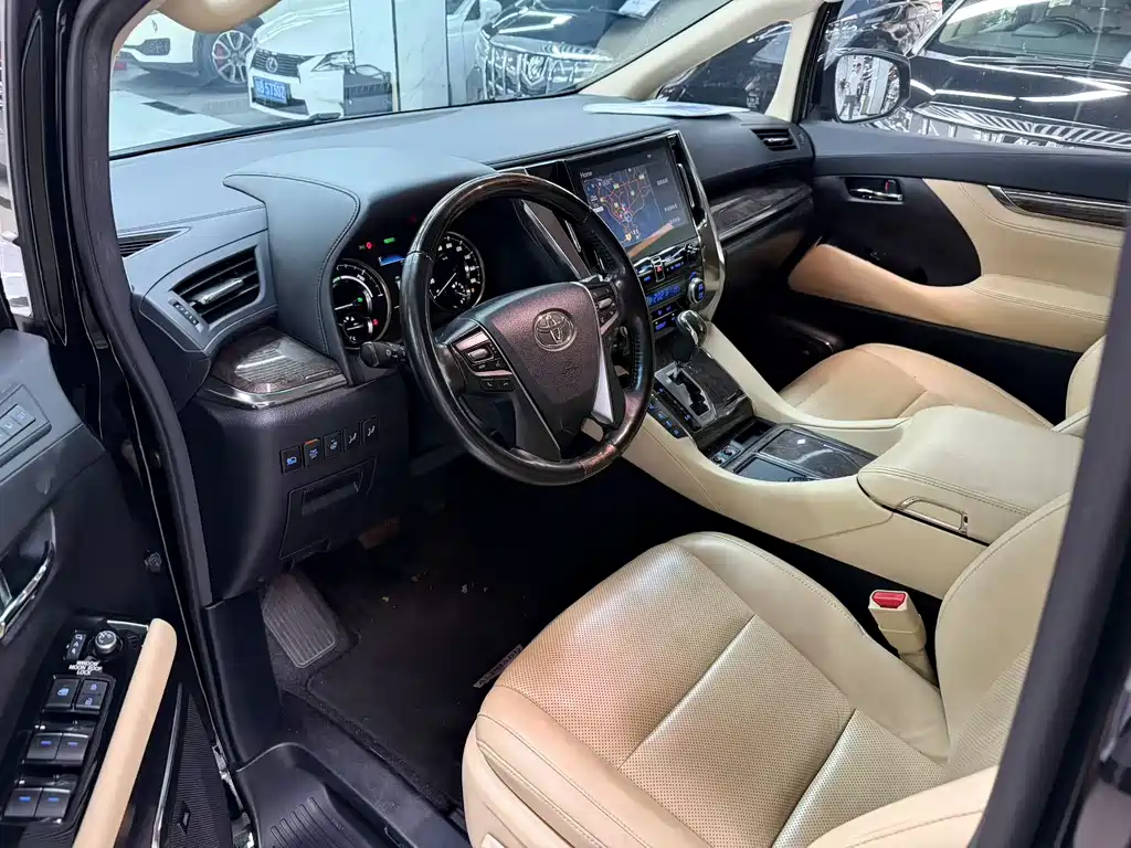 Toyota Alphard 2022