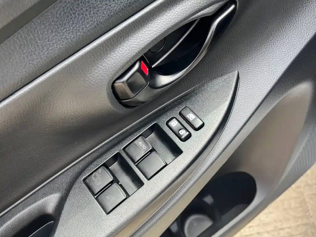 Toyota Yaris L 2022