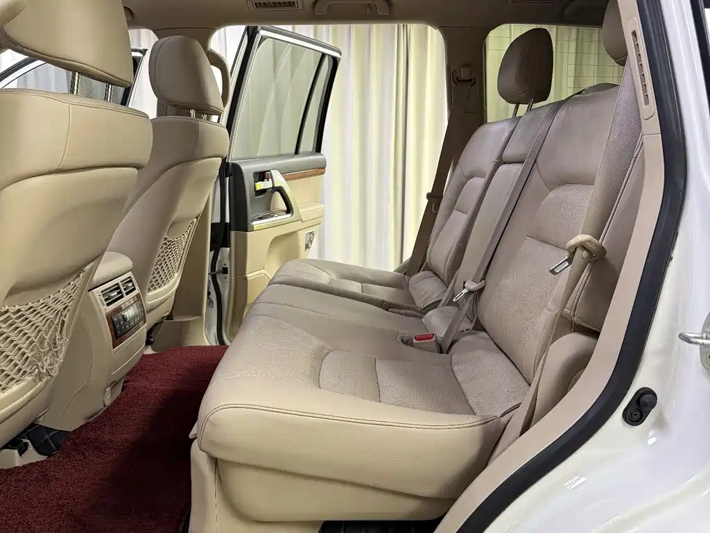 Toyota Land Cruiser 2014 — фото 19