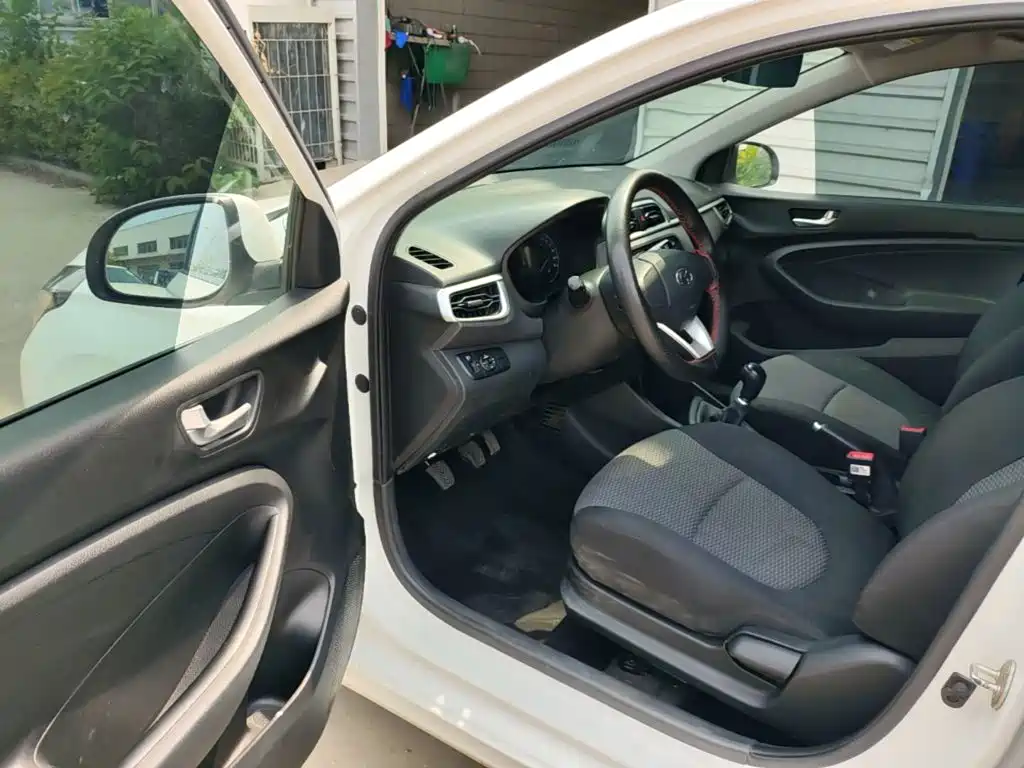 Hyundai Verna 2019 — фото 16