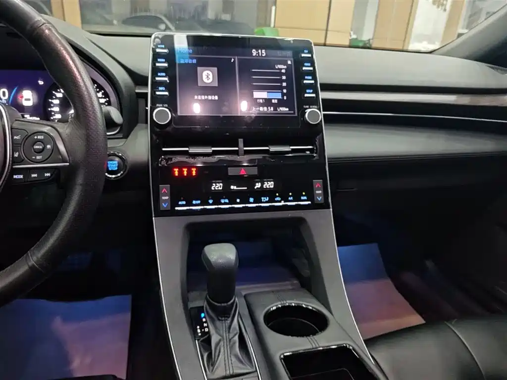 Toyota Avalon 2019 — фото 13