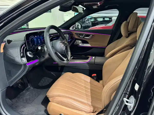 Mercedes-Benz E-Class 2024