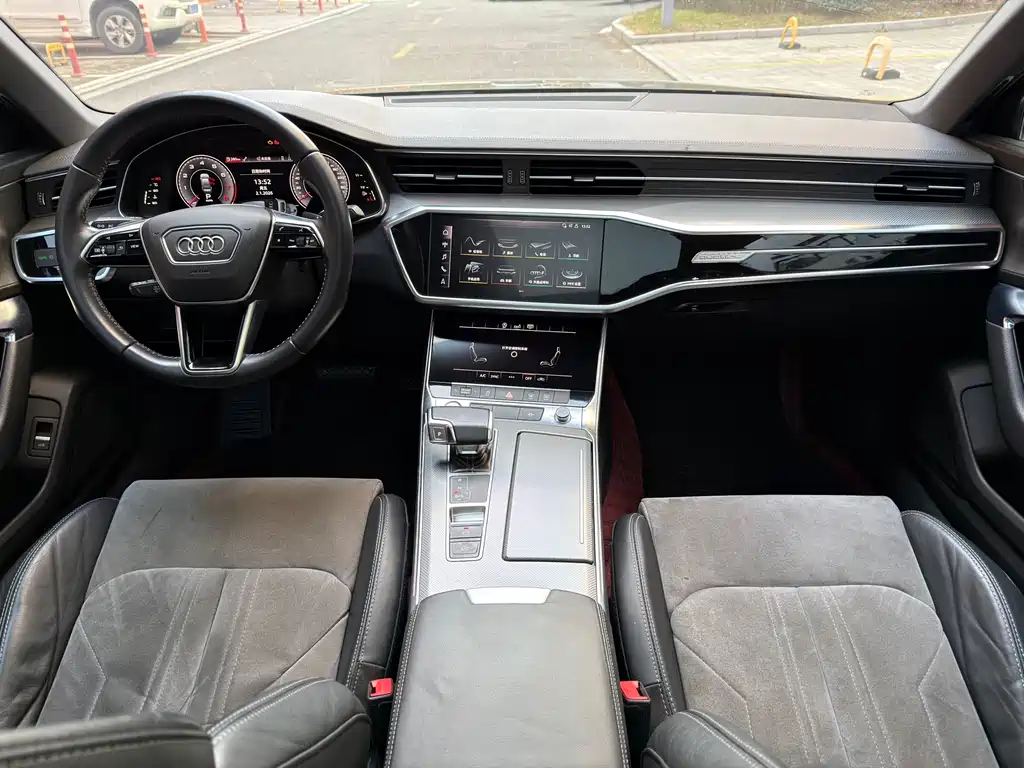 Audi A6L 2020