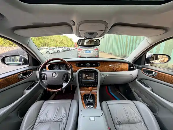 Jaguar XJ 2006