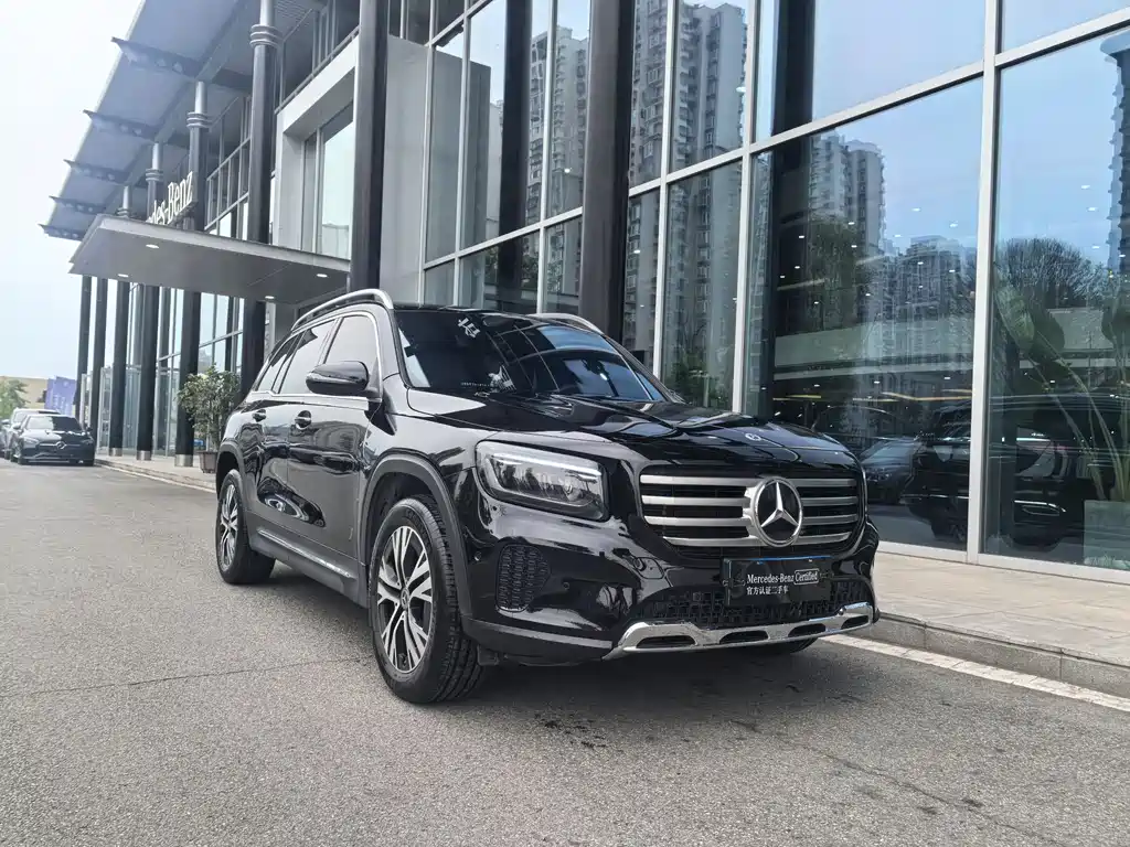 Mercedes-Benz GLB 2025 — фото 3
