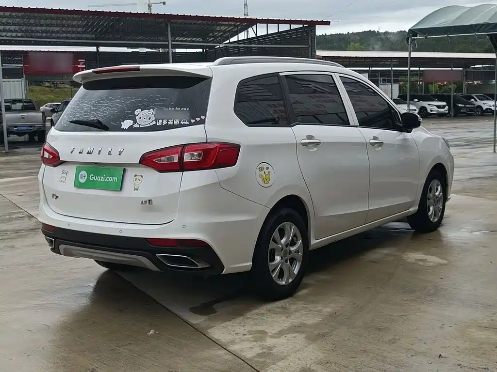 Haima Familia MPV 2019 — фото 5