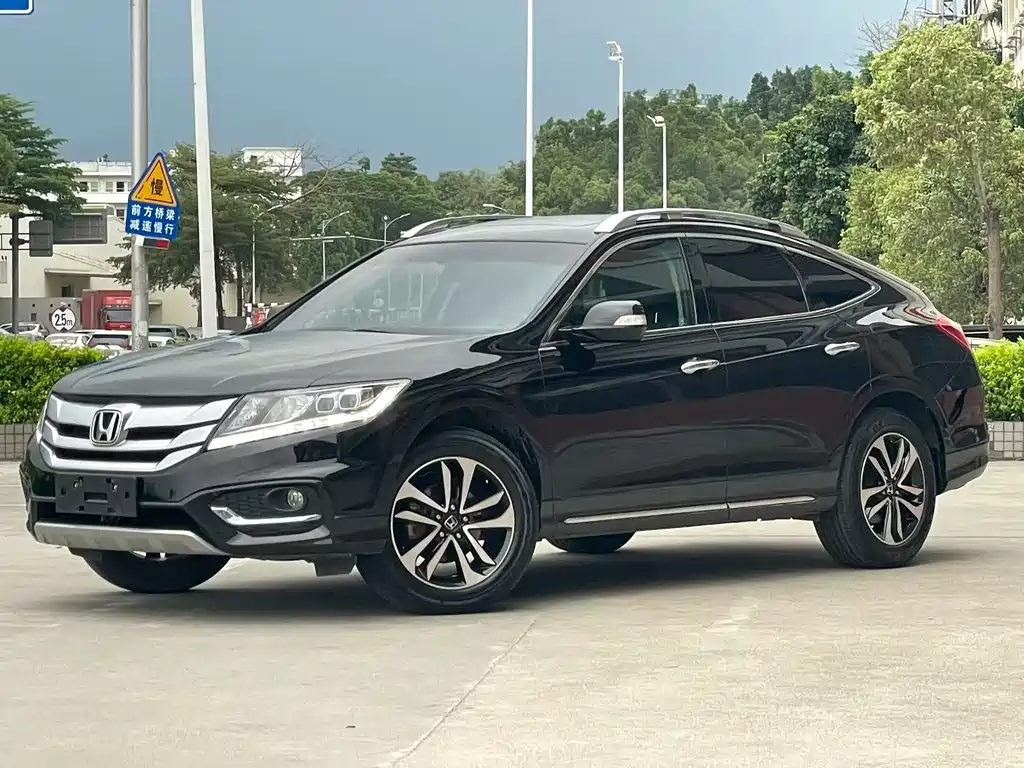 Honda Crosstour 2016 — фото 1