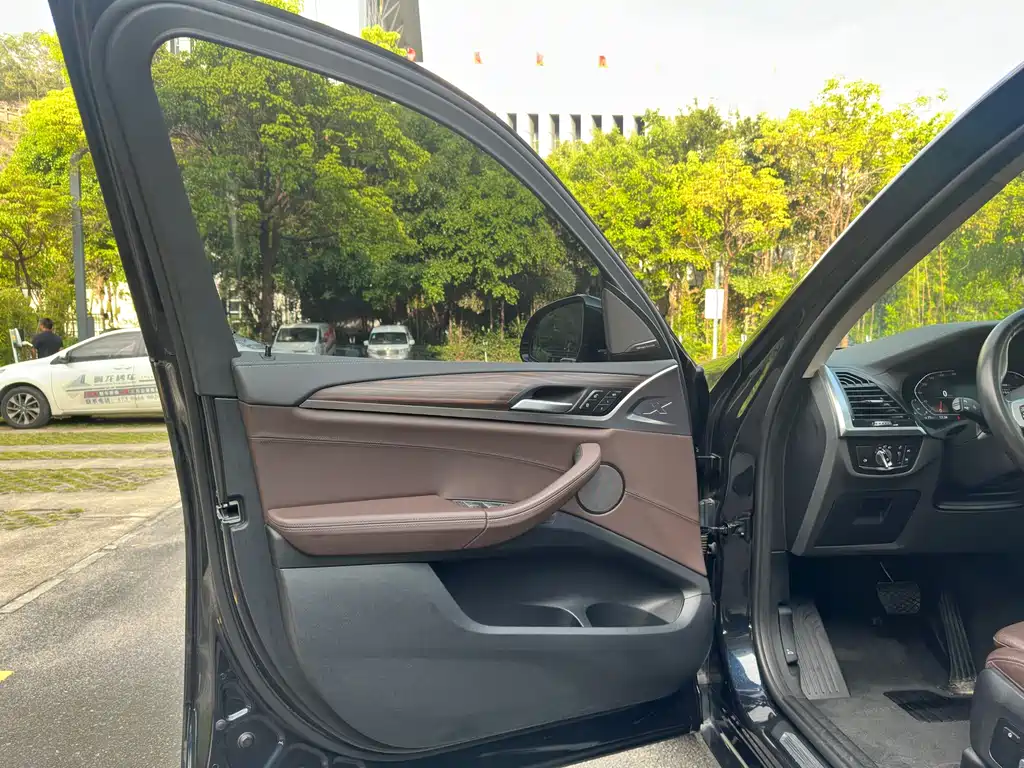 BMW X3 2020 — фото 11