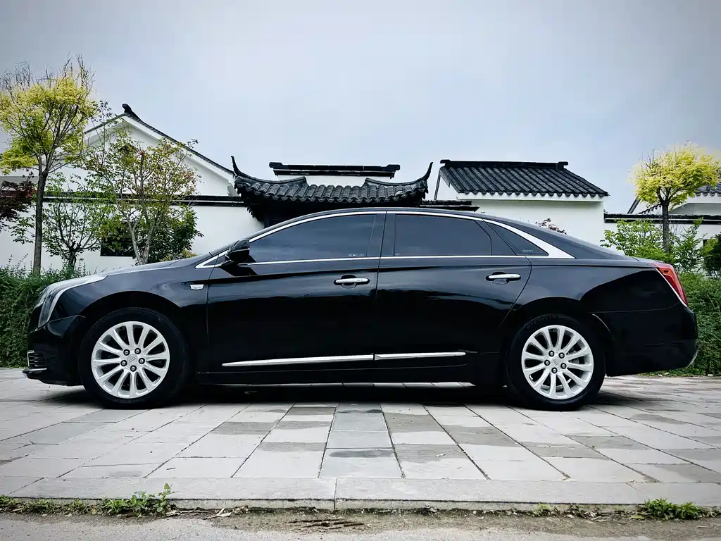 Cadillac XTS 2018 — фото 7