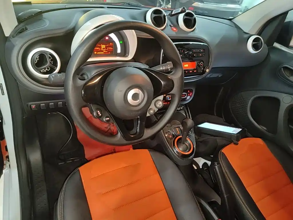 smart fortwo 2018 — фото 10
