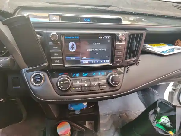 Toyota RAV4 2016