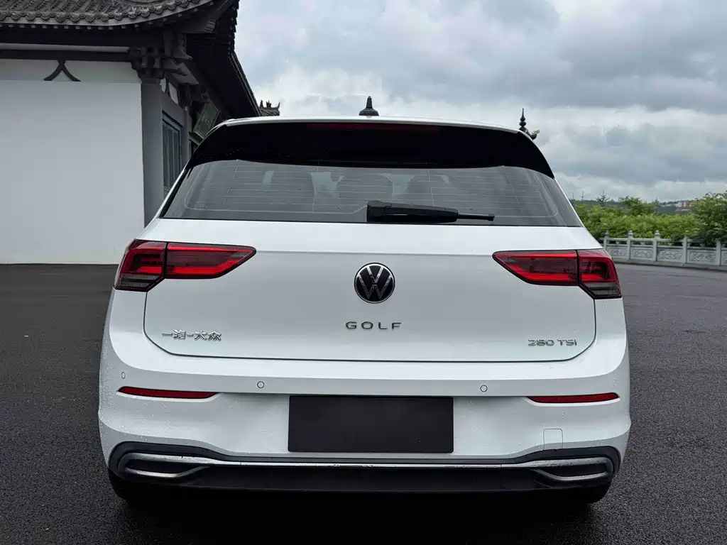 Volkswagen Golf 2021