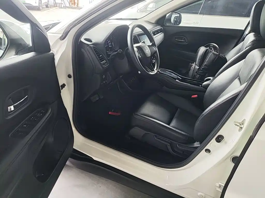 Honda Vezel 2020 — фото 16