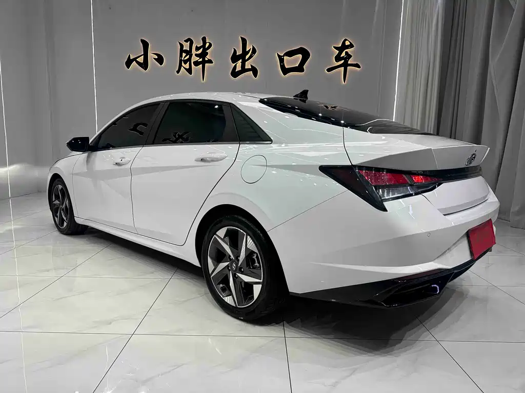 Hyundai Elantra 2023