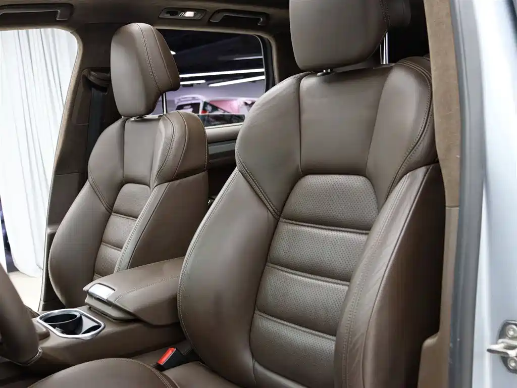 Porsche Cayenne 2015
