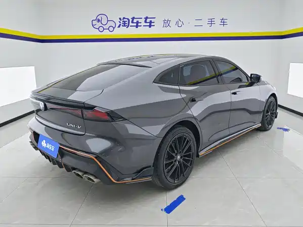 Changan UNI-V 2023