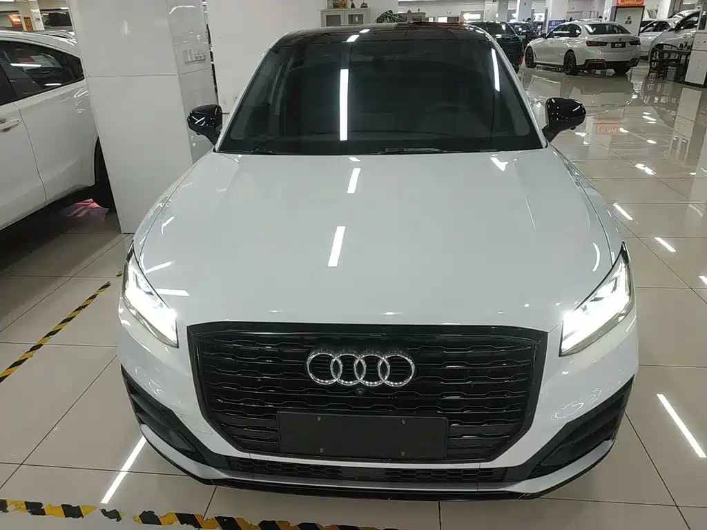 Audi Q2L 2018