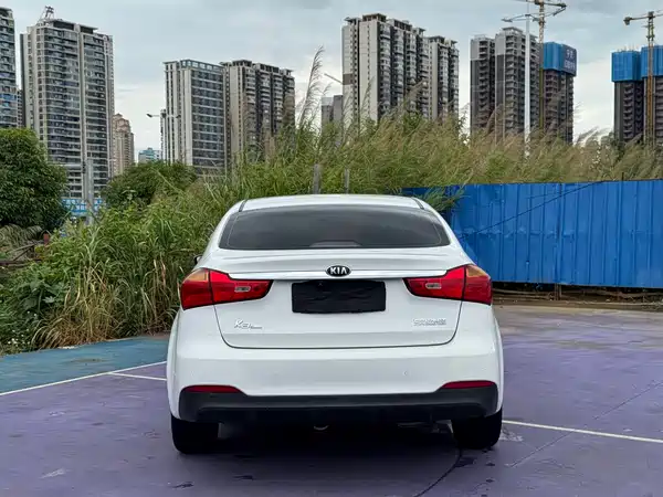 Kia K3 2015