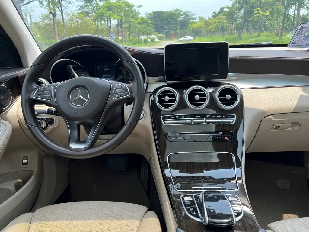 Mercedes-Benz GLC 2017