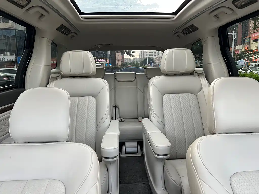 GAC Motor Trumpchi M8 2020 — фото 18