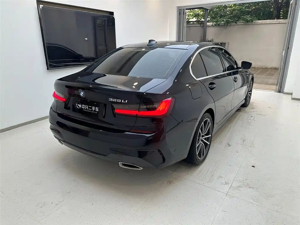 BMW 3 Series 2021