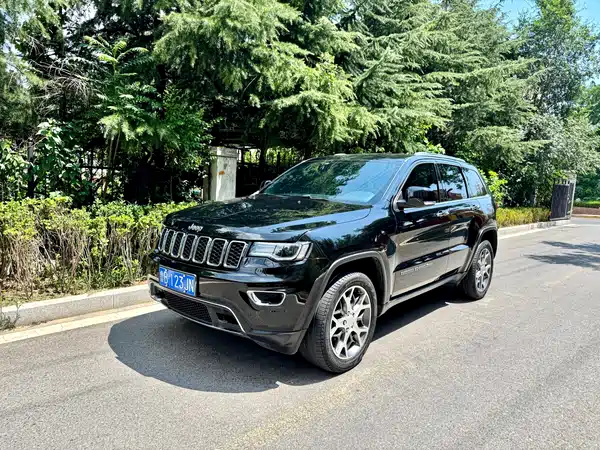 Jeep Grand Cherokee 2022