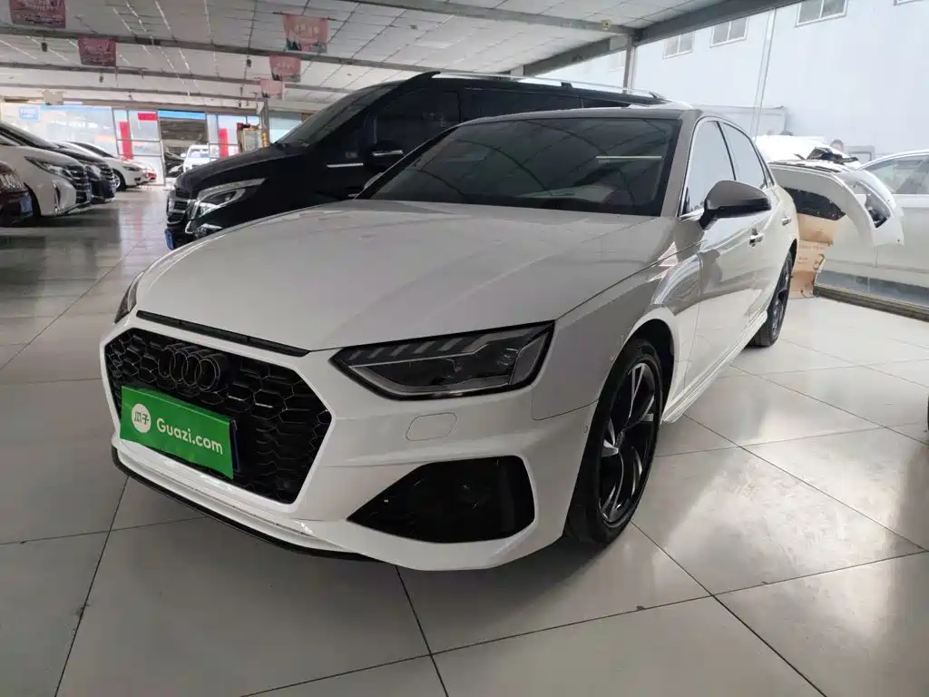 Audi A4L 2020