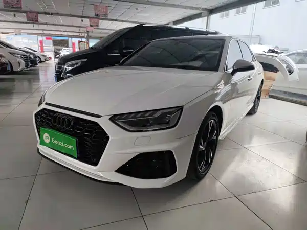 Audi A4L 2020
