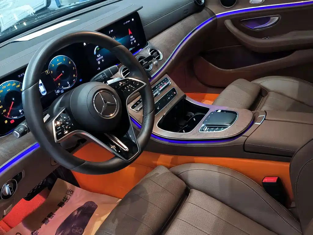 Mercedes-Benz E-Class 2022 — фото 4