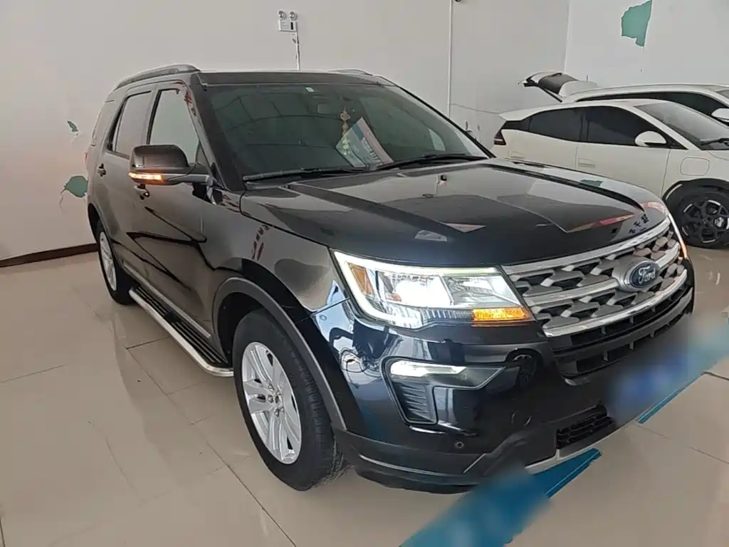 Ford Explorer 2018 — фото 4