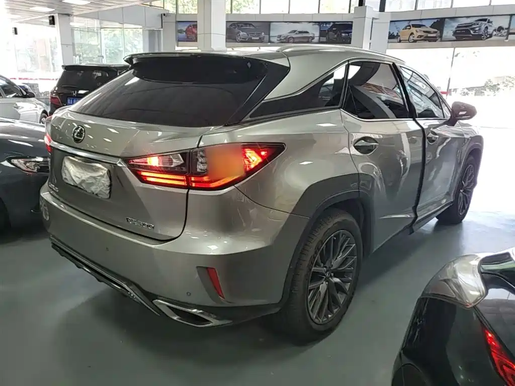 Lexus RX 2018 — фото 7