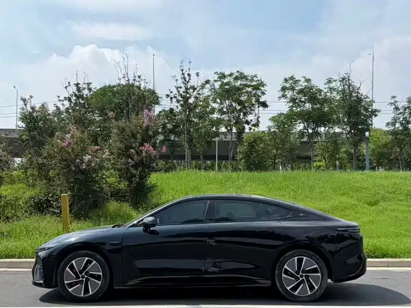Exeed ES 2025