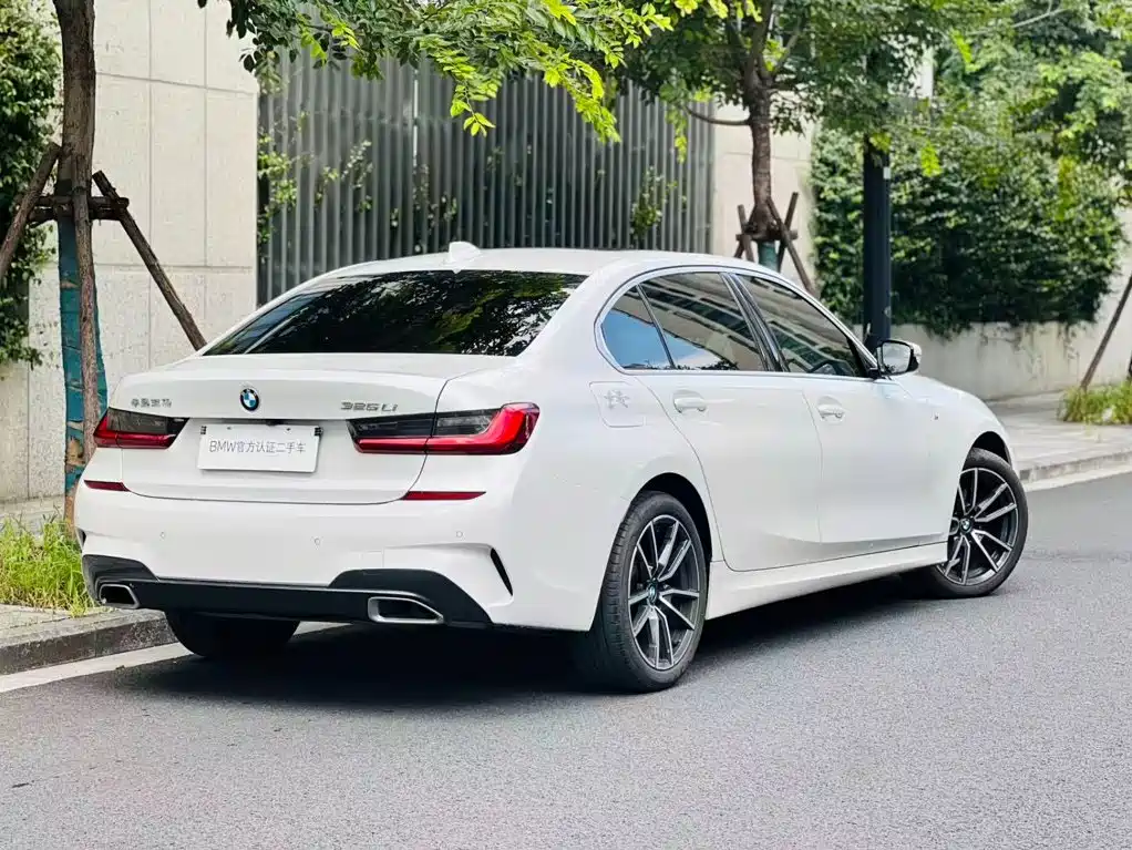 BMW 3 Series 2022