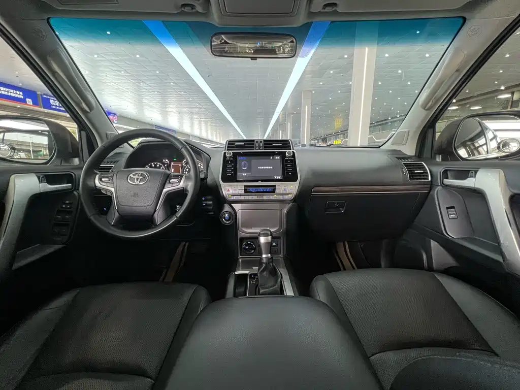 Toyota Prado 2018 — фото 12